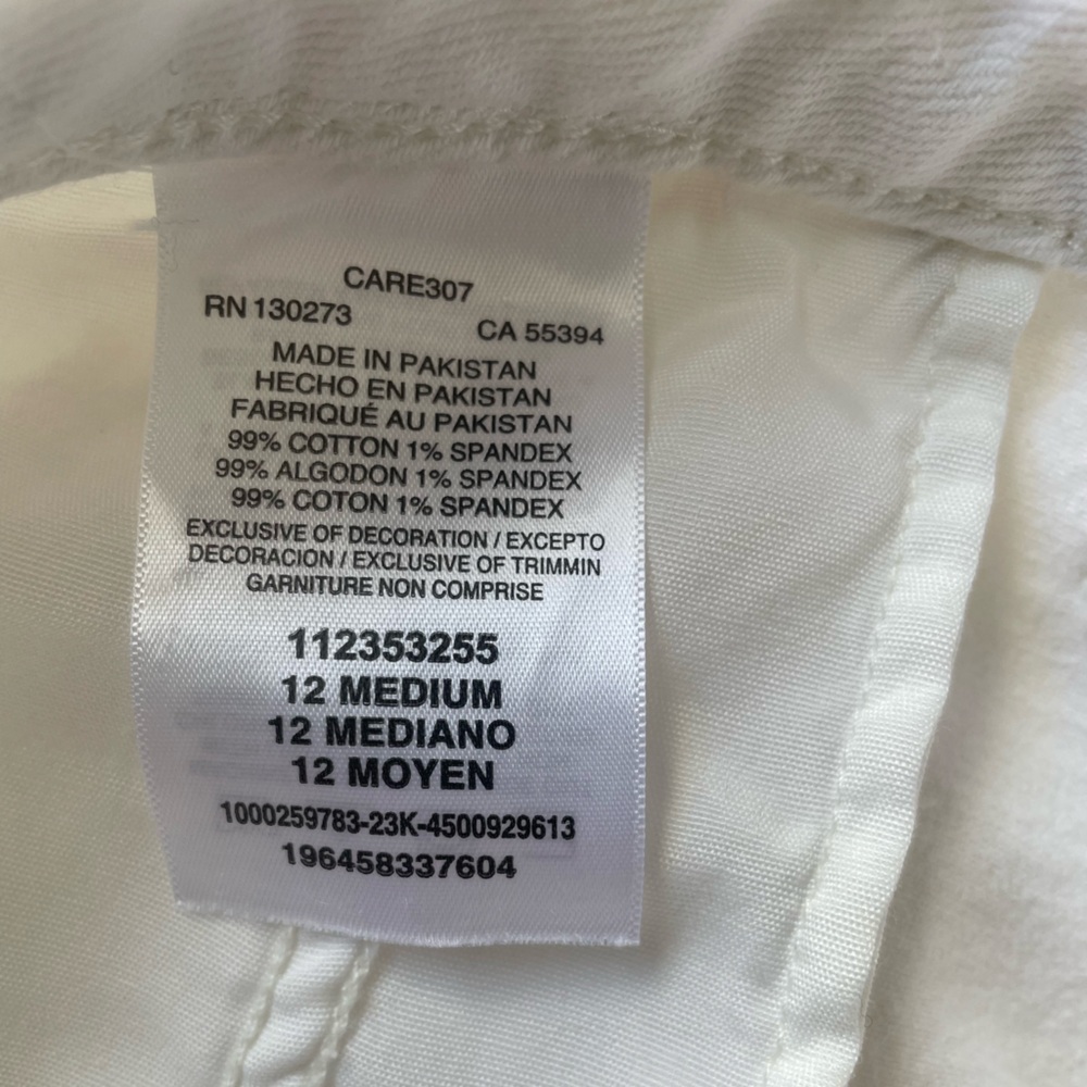 Lee Heritage Workwear White Jean High Rise Mini Cargo Skirt
Sz 12M - Picture 7 of 7